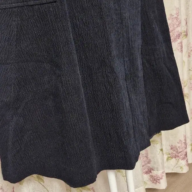[BUNJANG] OBZEE Black Corduroy Long Flare Skirt / OBZEE(67-98) 블랙코듀로이 롱플레어스커트