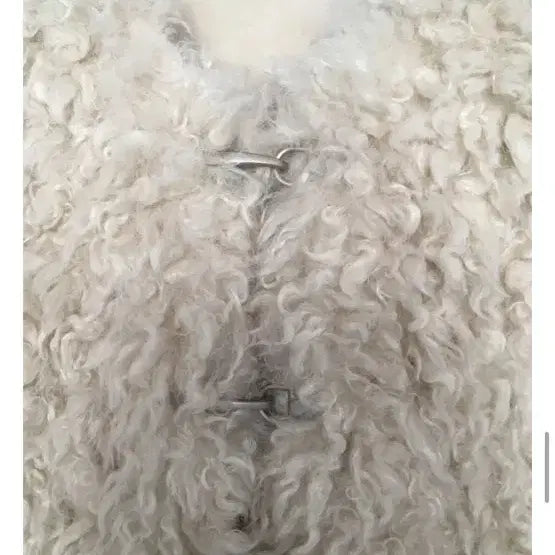 [BUNJANG] Swvnj Ivory Faux Fur Jacket (Sealed) / 스웨븐제이 양털퍼자켓 아이보리 새상품