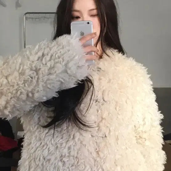 [BUNJANG] Swvnj Ivory Faux Fur Jacket (Sealed) / 스웨븐제이 양털퍼자켓 아이보리 새상품