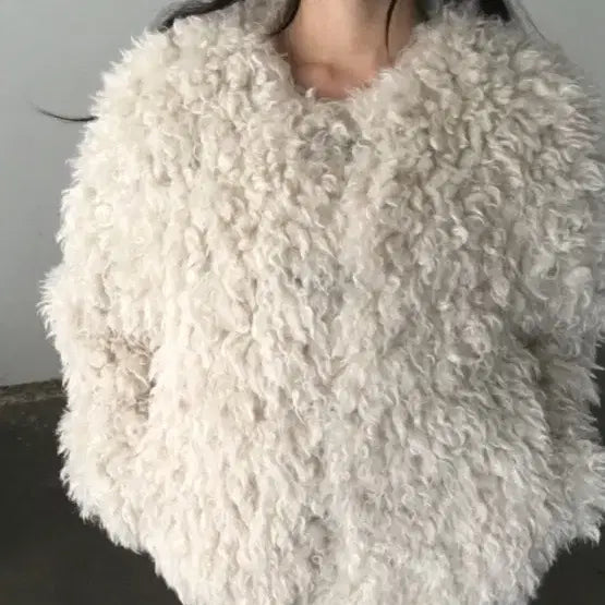 [BUNJANG] Swvnj Ivory Faux Fur Jacket (Sealed) / 스웨븐제이 양털퍼자켓 아이보리 새상품