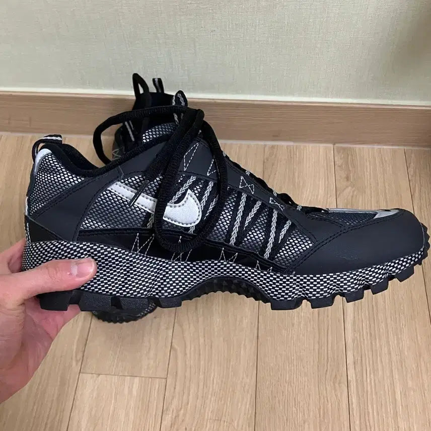 [BUNJANG] Nike Air Humara Black & Metallic Silver / 나이키 에어 휴마라 블랙 앤 메탈릭 실버