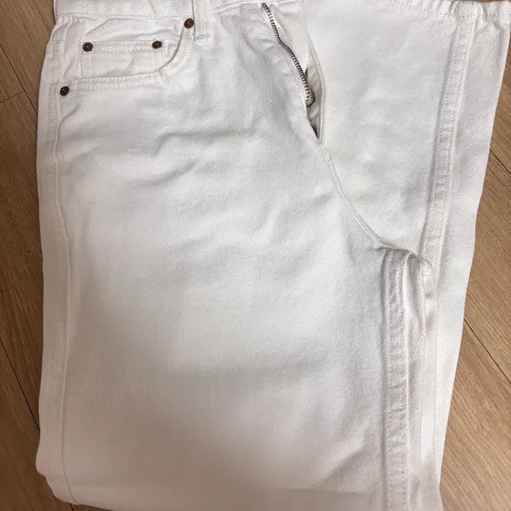 [BUNJANG] Code:U Slim White Denim Pants (Size S) / 코드유 슬림 화이트 데님 s