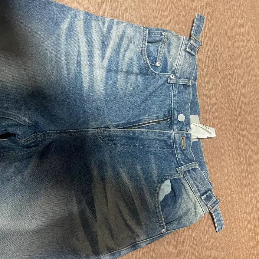 [BUNJANG] W Workshop Cat Washing Denim Size 1 / 더블유워크샵 캣워싱 데님 1사이즈