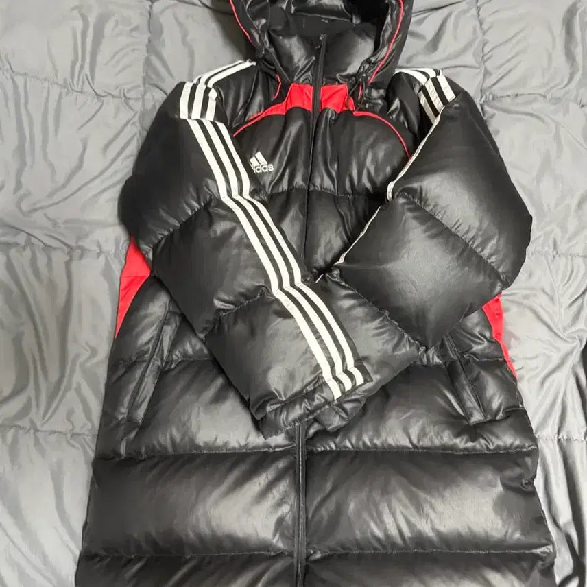 [BUNJANG] Adidas Black/Red Long Padded Jacket / 아디다스 삼선 롱패딩 블랙/레드