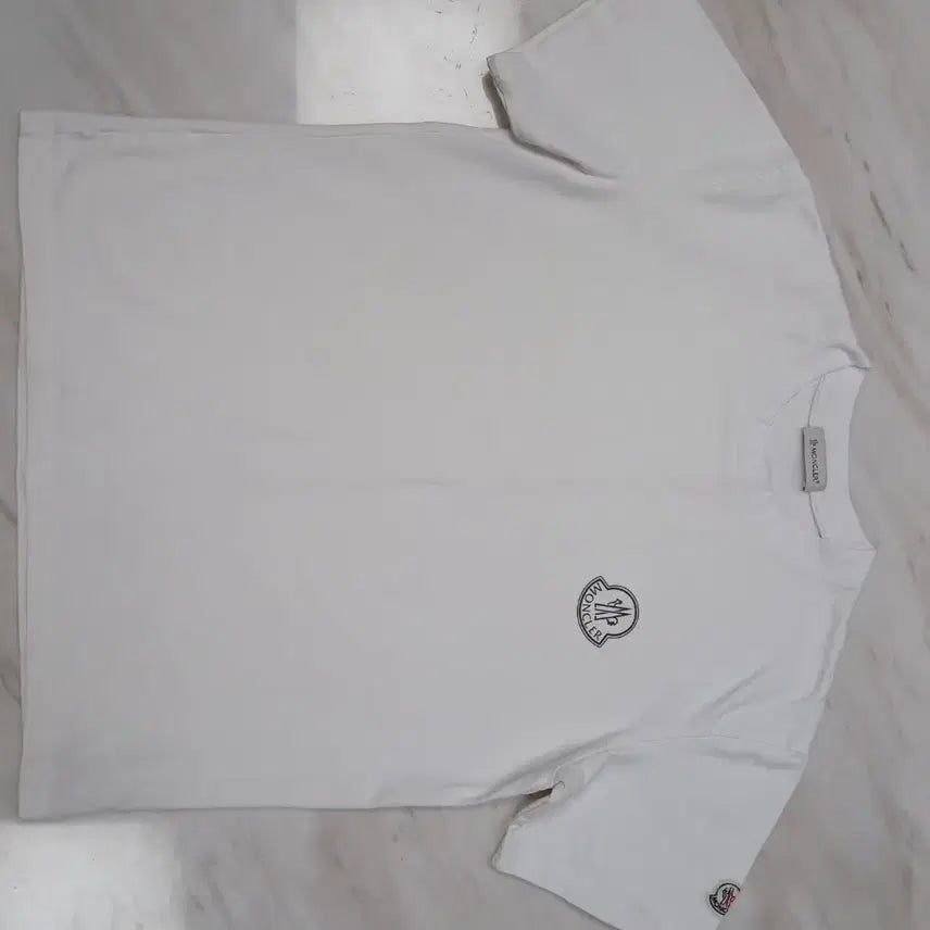 [BUNJANG] Moncler Unisex Cotton Short Sleeve T-shirt / [아주 좋습니다] 몽클레어 남성 여성공용 면 반팔 티셔츠 L 사이즈
