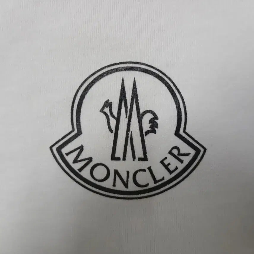 [BUNJANG] Moncler Unisex Cotton Short Sleeve T-shirt / [아주 좋습니다] 몽클레어 남성 여성공용 면 반팔 티셔츠 L 사이즈
