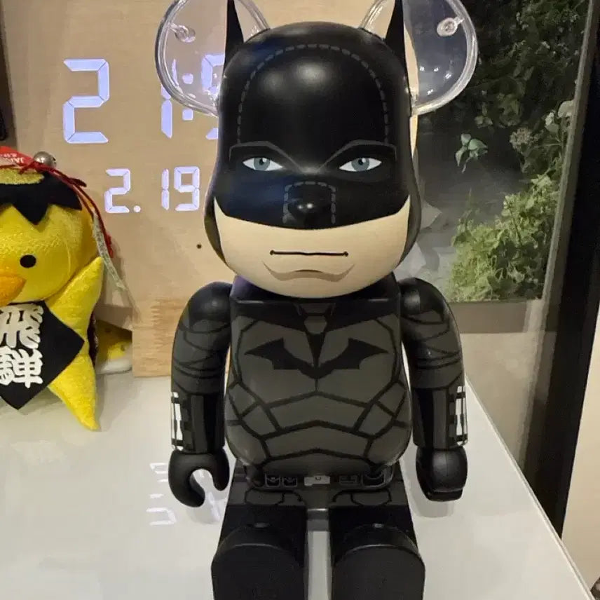 [BUNJANG] Bearbrick Gotham City Comic Ver. / 베어브릭 배트맨 Gotham City Comic Ver.