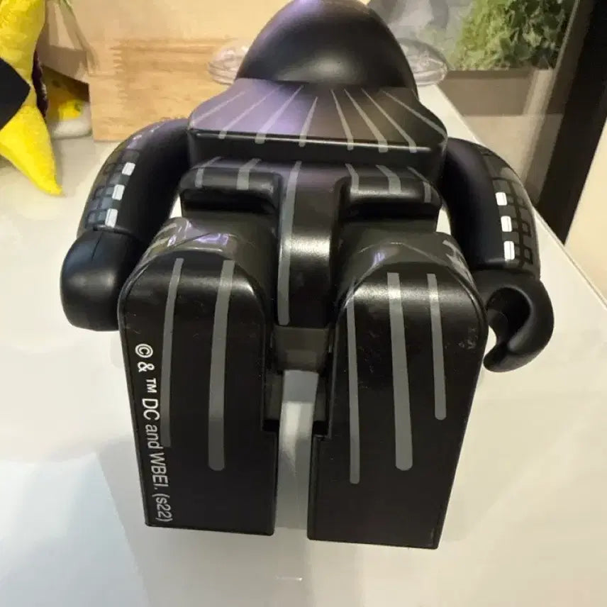 [BUNJANG] Bearbrick Gotham City Comic Ver. / 베어브릭 배트맨 Gotham City Comic Ver.