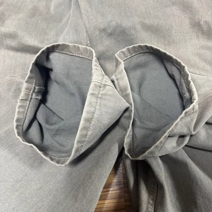 [BUNJANG] HATCHING ROOM Olive Curve Jeans / 해칭룸 커브진 올리브 2