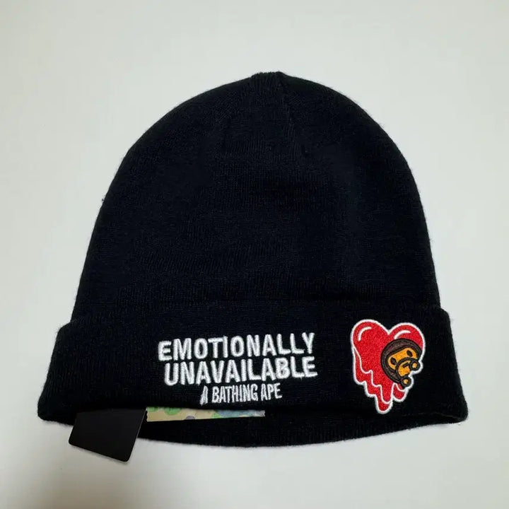 [BUNJANG] BAPE Emotionally Unavailable Beanie / 베이프(BAPE) x Emotionally Unavailable 비니