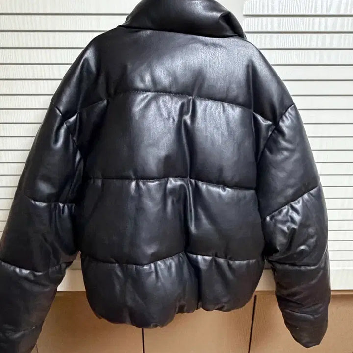 [BUNJANG] Zara Black Leather Puffer Jacket / 자라 블랙 레더 푸퍼 패딩 싸게 내놓아요!!