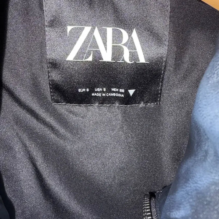 [BUNJANG] Zara Black Leather Puffer Jacket / 자라 블랙 레더 푸퍼 패딩 싸게 내놓아요!!