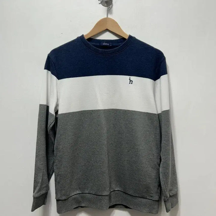 [BUNJANG] Hazzys Color Block Sweatshirt (Size 95) / 헤지스 배색 맨투맨 티셔츠 95사이즈