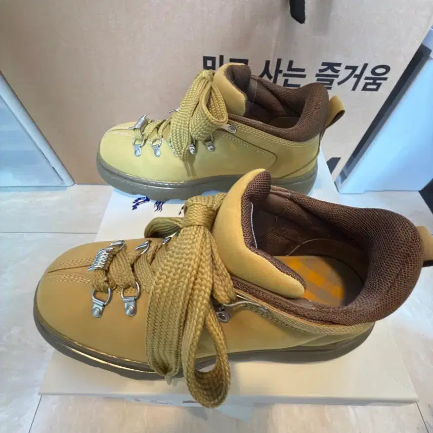 [BUNJANG] Burberry Nubuck Track Boots 42 / 버버리 누벅 트랙 부츠 42