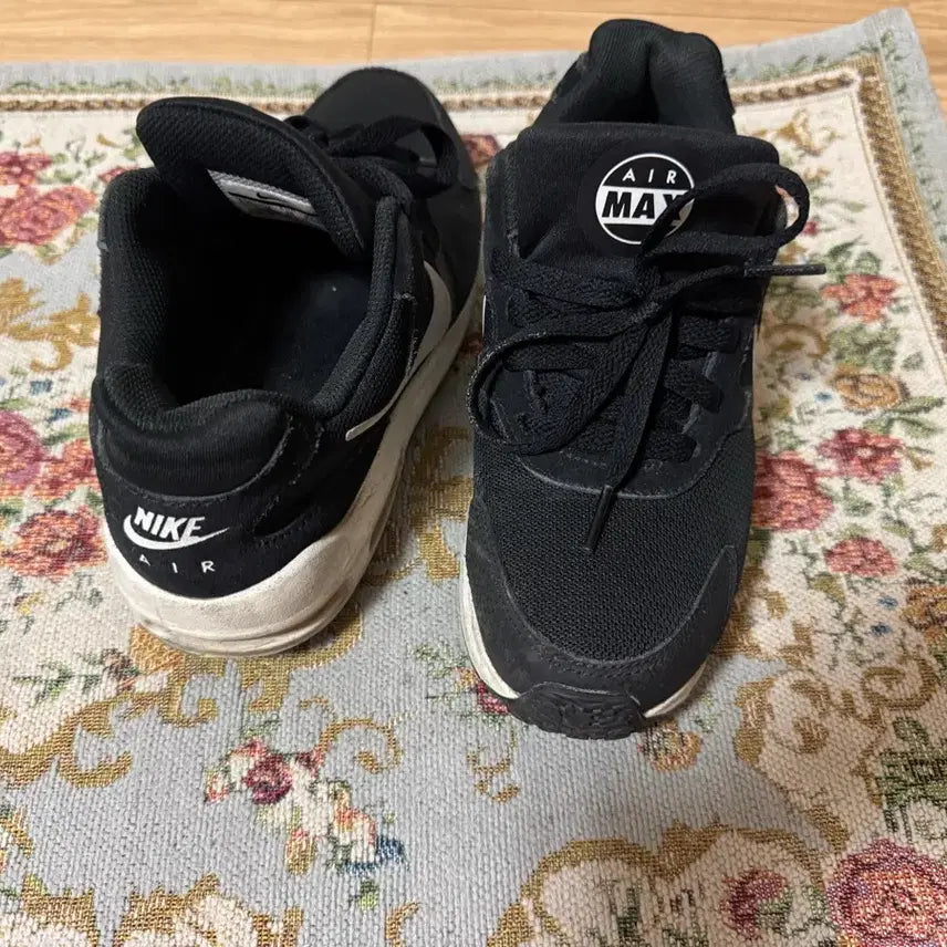 [BUNJANG] Nike Women's Sneakers / 여성 나이키 운동화