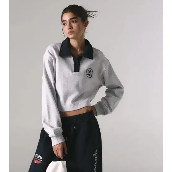 [BUNJANG] Frenda Cropped Fleece Sweatshirt - Size S / 프렌다) 크롭 기모 맨투맨 - S