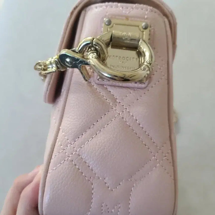 [BUNJANG] METROCITY Pink Quilted Chain Bag / 메트로시티 퀼팅 체인백 핑크