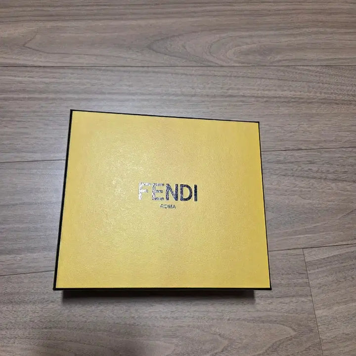 [BUNJANG] Fendi Cherry Blue Green Keyring / (새상품) 펜디 참  폼폼 키링 체리 블루 그린