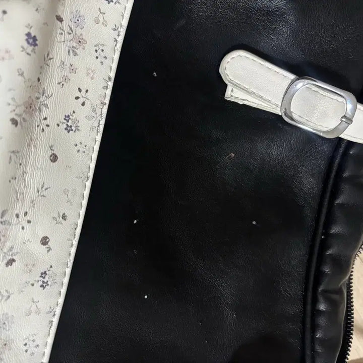 [BUNJANG] Vintage Flower Pattern School Bag (Black) / 빈티지 모리걸 플라워패턴 스쿨백 블랙