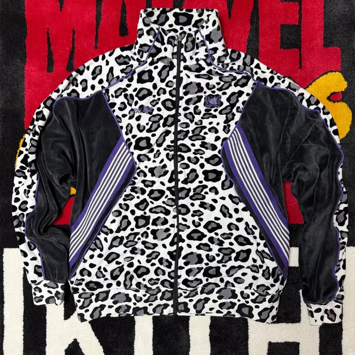 [BUNJANG] Palace x Needles Snow Leopard Track Jacket / [XL] 팔라스 x 니들스 트랙 자켓 스노우 레오파드 - 24FW