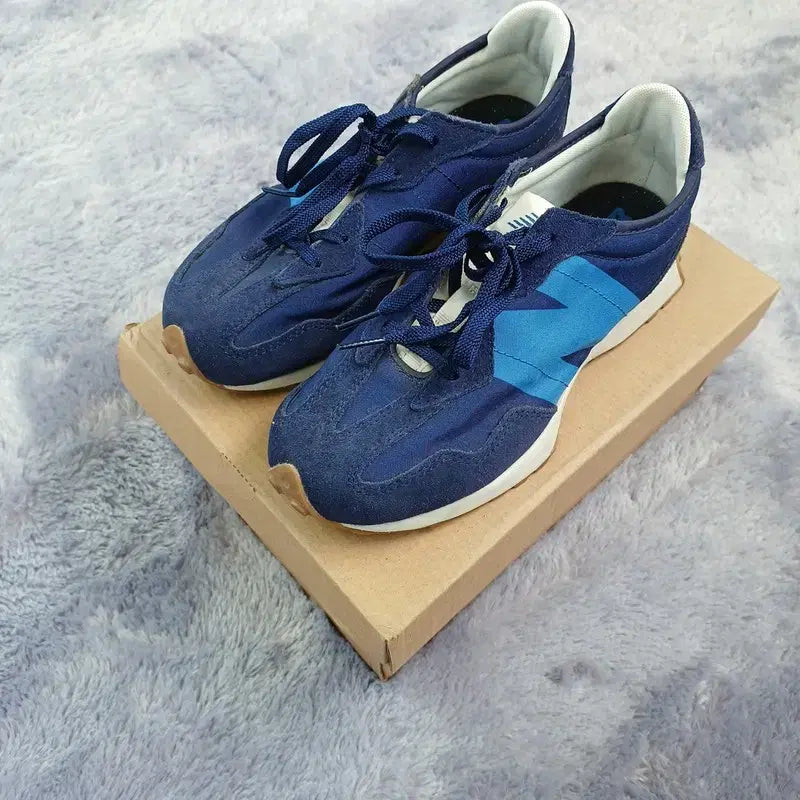 [BUNJANG] New Balance 327 Sneakers (230) / [230] 뉴발란스 운동화 327