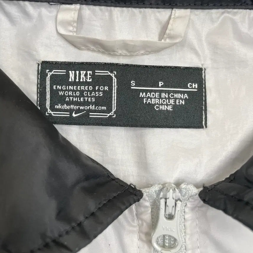 [BUNJANG] Nike Black/White Windbreaker Jacket / [상의] 나이키 블랙/화이트 배색 바람막이 자켓 점퍼