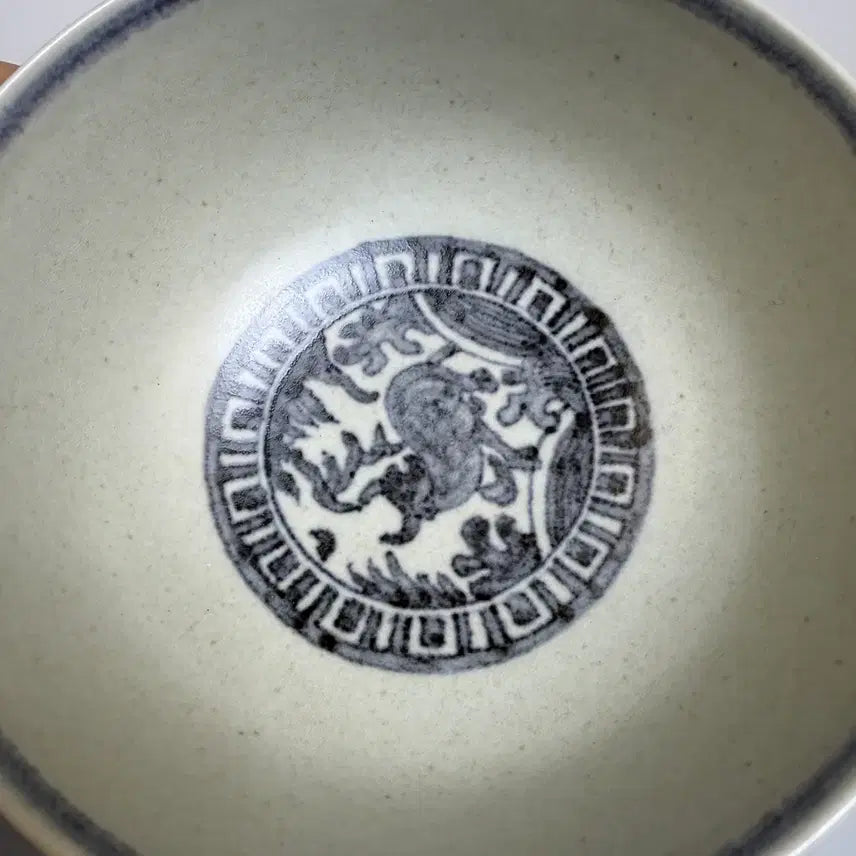 [BUNJANG] Blue and White Porcelain with Sea and Dragon Motif / 청화 해수신수문 완