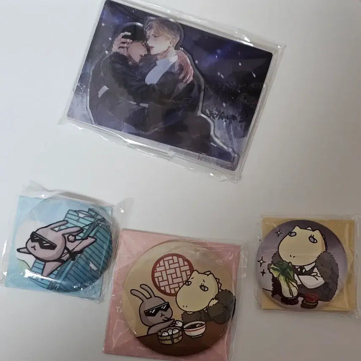 [SOLD OUT] 코드아나 대만판 특장판 특전 아크릴 스탠드 캔뱃지