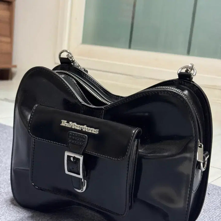 [SOLD OUT] 닥터마틴 보우백 (백팩,크로스백2way)