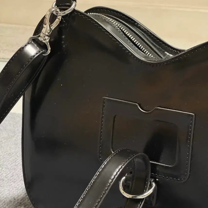 [SOLD OUT] 닥터마틴 보우백 (백팩,크로스백2way)