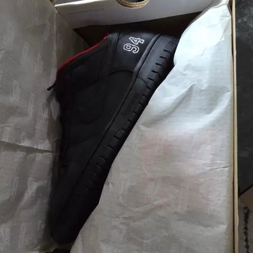 [BUNJANG] Nike Supreme SB Dunk Low Black / 나이키 x 슈프림 SB 덩크 로우 블랙