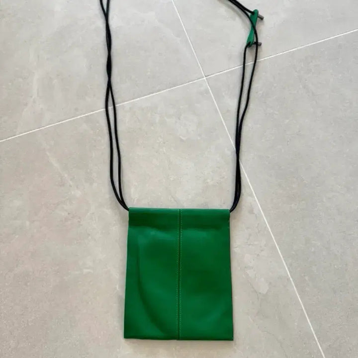 [BUNJANG] Years Ago Sacoche Bag / [이얼즈어고] 샤코슈백 새상품
