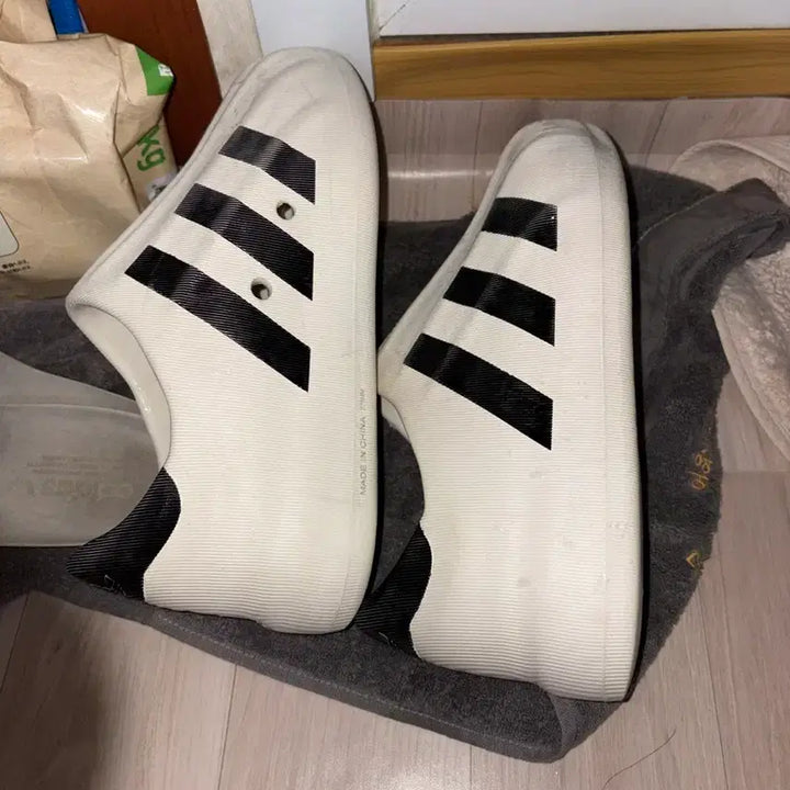[BUNJANG] Adidas Superstar Slides 275mm / 아디폼 슈퍼스타 운동화 슬리퍼 275mm 275, 27.5