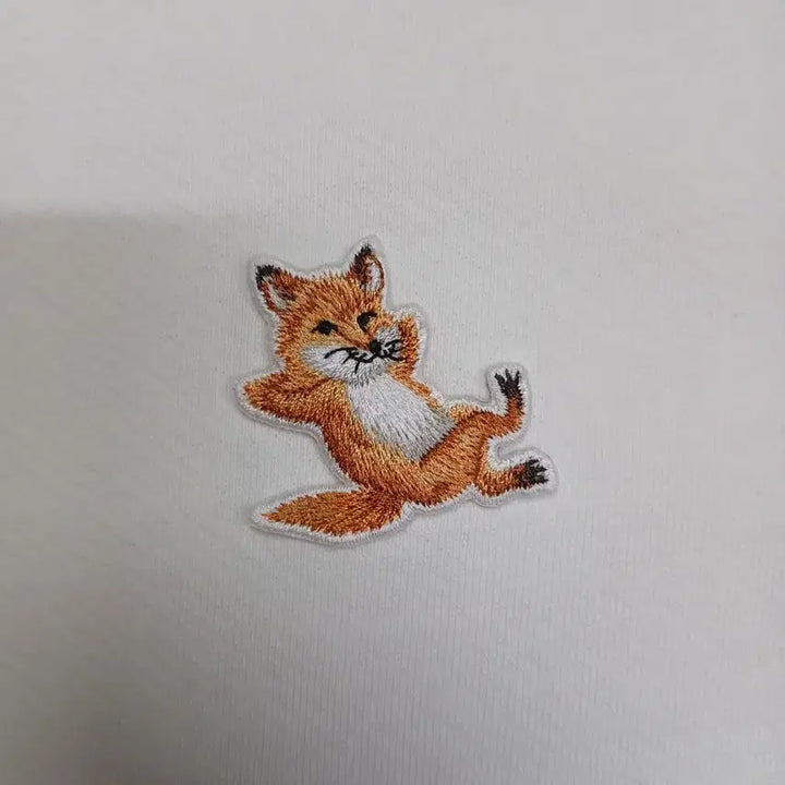 [BUNJANG] Maison Kitsune Fox Patch Sweatshirt / [정품 파격가] 메종키츠네 남성 여성공용 폭스패치 맨투맨 긴팔티 L사이즈