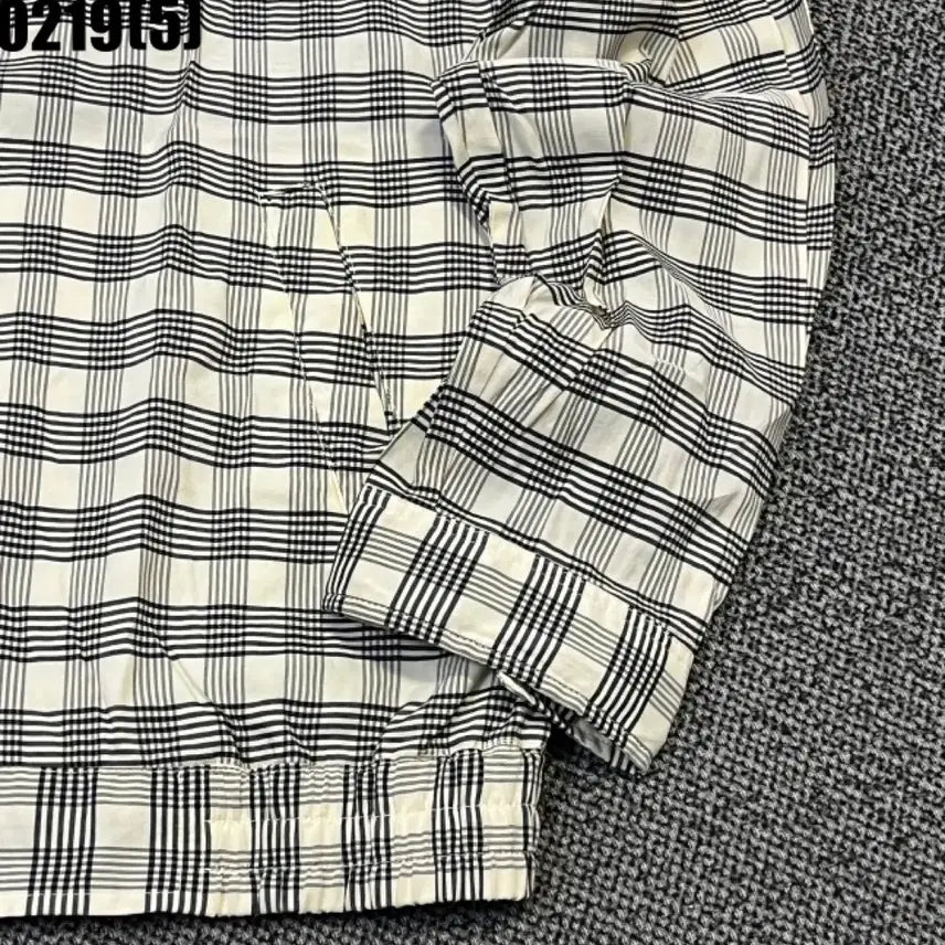 [BUNJANG] Yves Saint Laurent Check Pattern Bomber Jacket / 입생로랑 체크 패턴 봄버 자켓100 0219