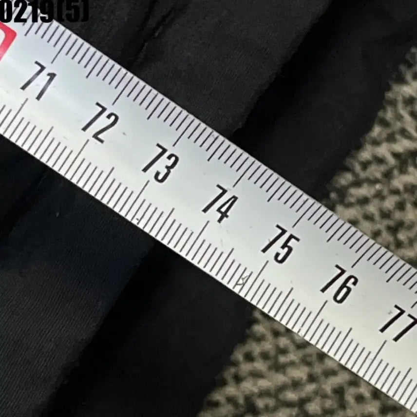 [BUNJANG] Discovery Black Hooded Padded Jacket 110 / 디스커버리 블랙 후드 패딩 점퍼110 0219