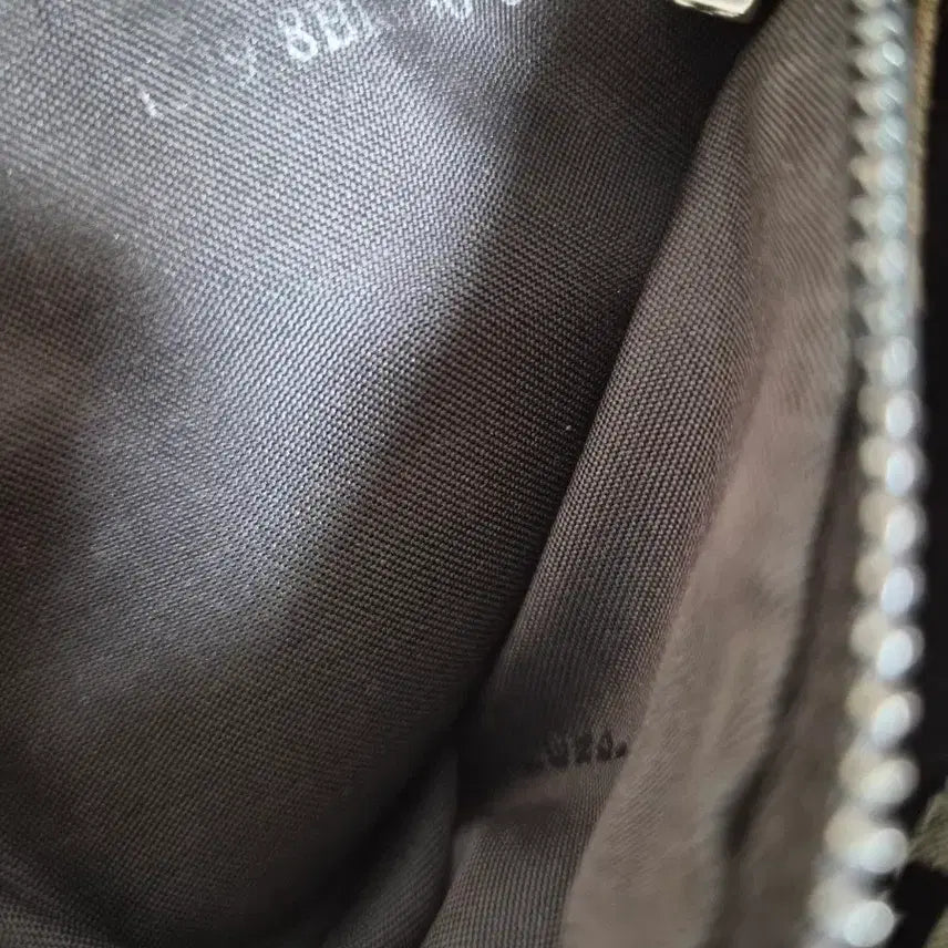 [BUNJANG] Fendi Zucca Pattern Mini Shoulder Bag / 펜디 주카 패턴 미니 숄더백 28x17