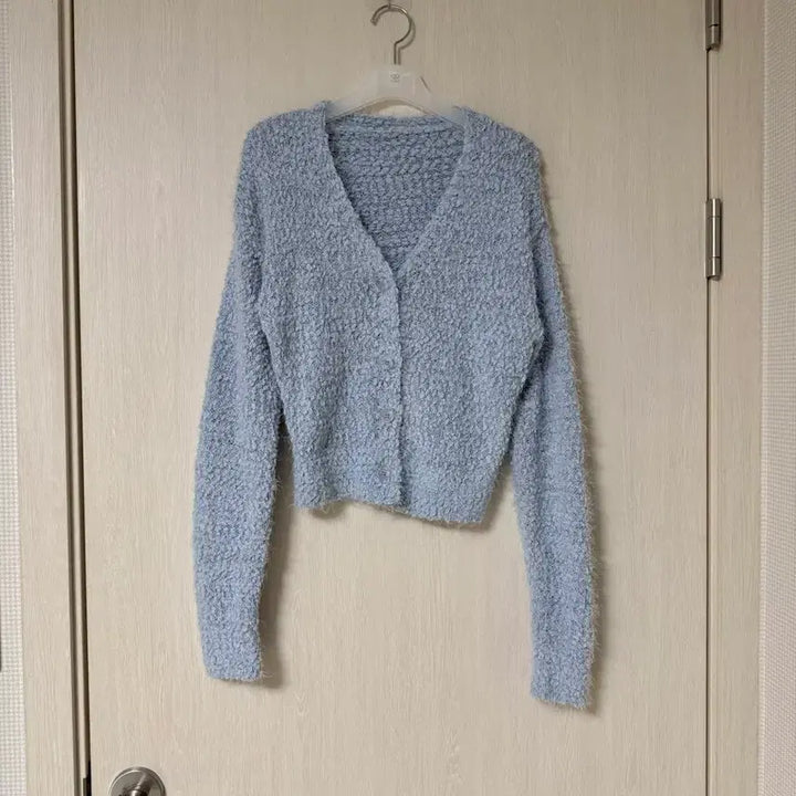 [BUNJANG] Reine Sky Blue Boucle Cardigan / 렌느 reine 스카이블루 부클 가디건