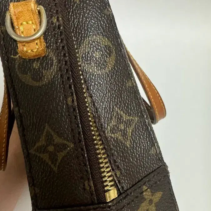 [BUNJANG] Louis Vuitton Spontini Handbag / 루이비통 스폰티니 가방