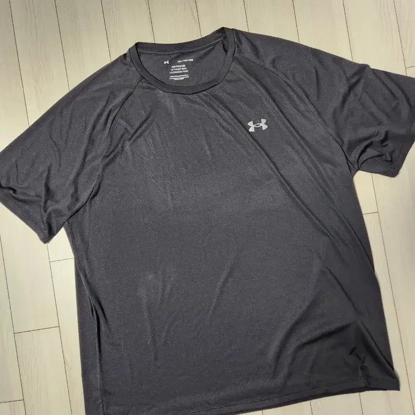 [BUNJANG] Under Armour Tech 2.0 Functional T-shirt / 새상품급)언더아머 테크 2.0 기능성 반팔티 1326413-001 사이즈