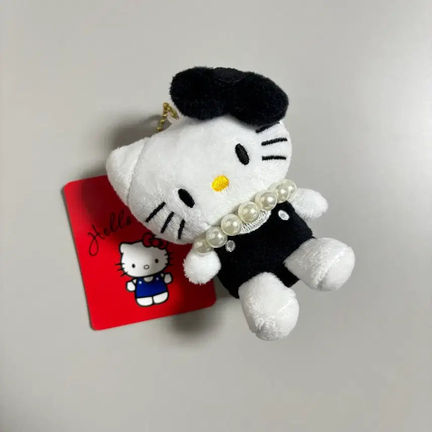 [BUNJANG] Hello Kitty Black Ribbon Pearl Necklace Keyring / 헬로키티 블랙리본 진주목걸이 인형 키링