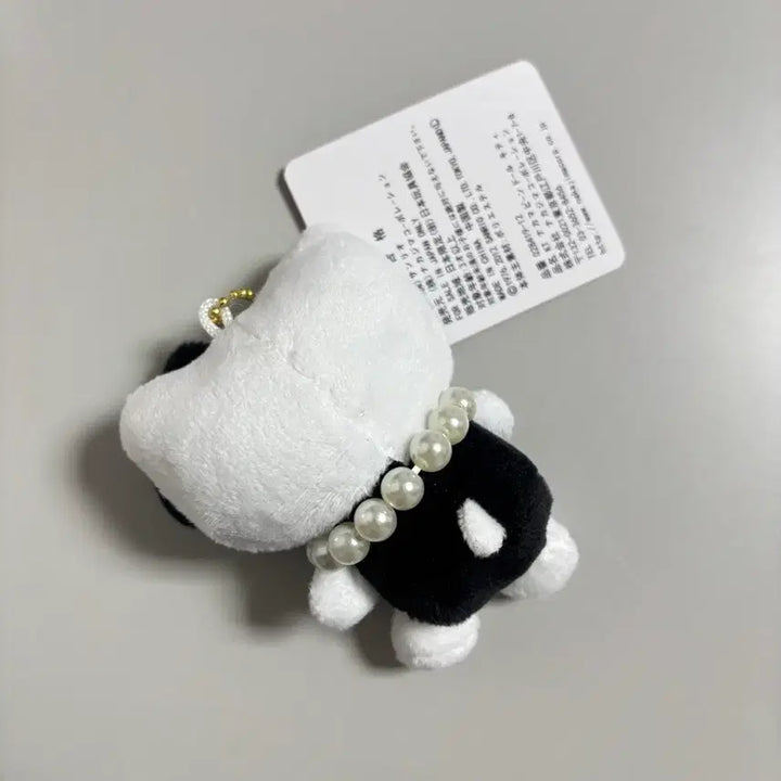 [BUNJANG] Hello Kitty Black Ribbon Pearl Necklace Keyring / 헬로키티 블랙리본 진주목걸이 인형 키링