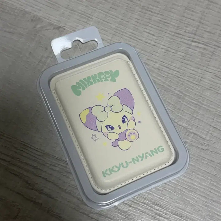 [SOLD OUT] 믹스피 뀨냥이 맥세이프 지갑
