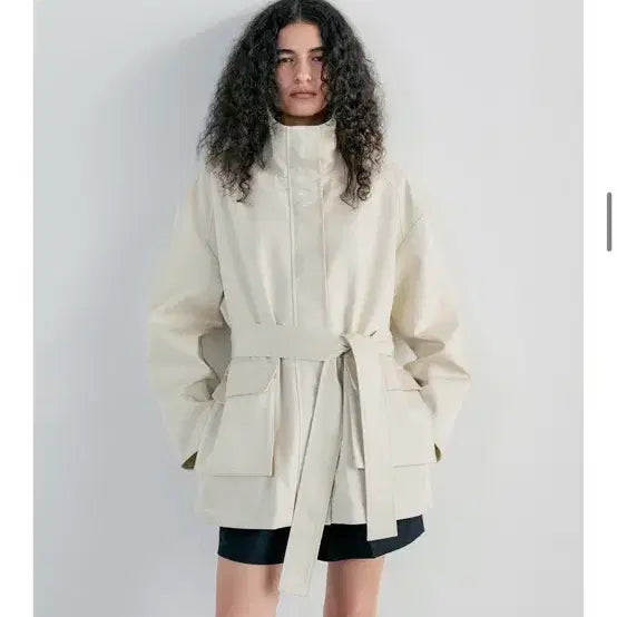 [BUNJANG] Notia Half Trench Jacket Light Beige S / 새상품 ) 노티아 하프 트렌치 자켓 라이트 베이지 / S