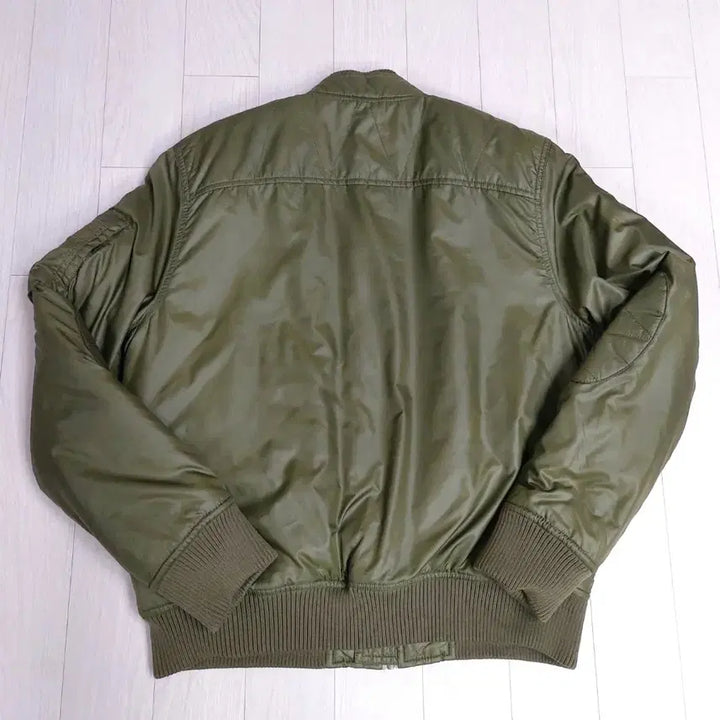 [BUNJANG] Puma Bomber Jacket / 푸마 카키색 봄버 자켓