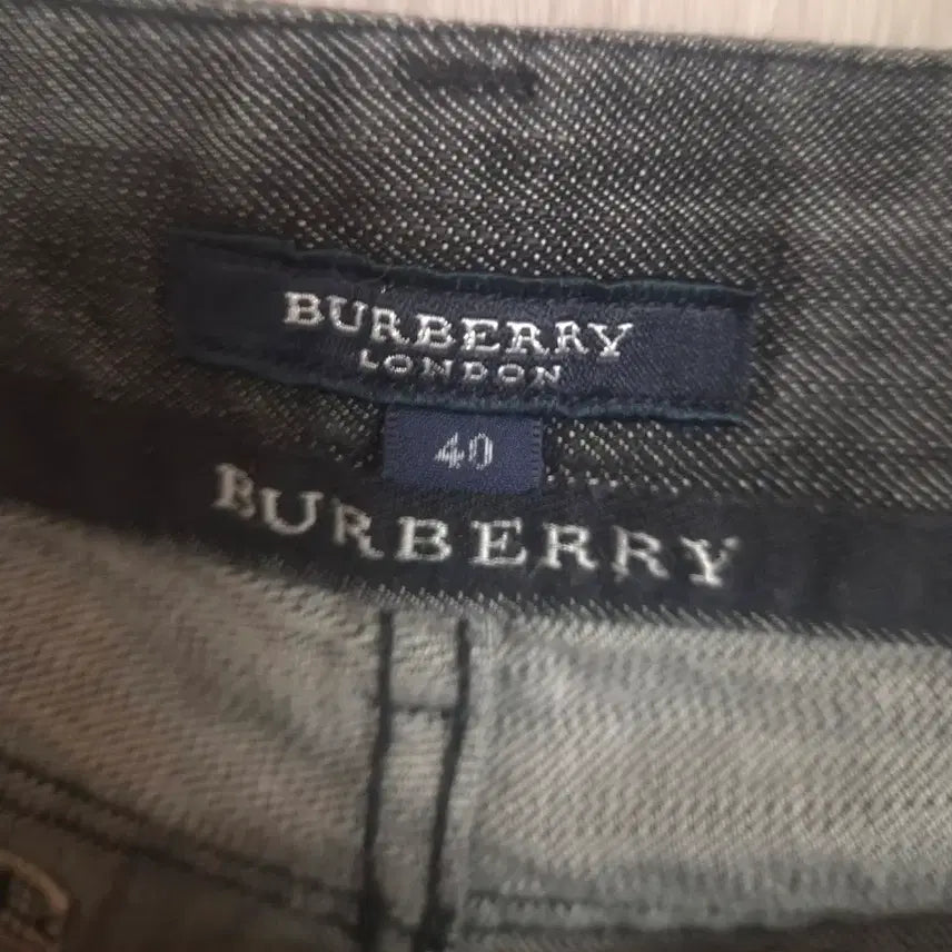 [BUNJANG] Burberry Women's Denim Capri Pants / 버버리 여성 데님 7부 바지