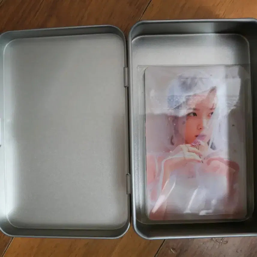 [BUNJANG] IU The Present Photocard / 아이유 더프레젠트 포토카드