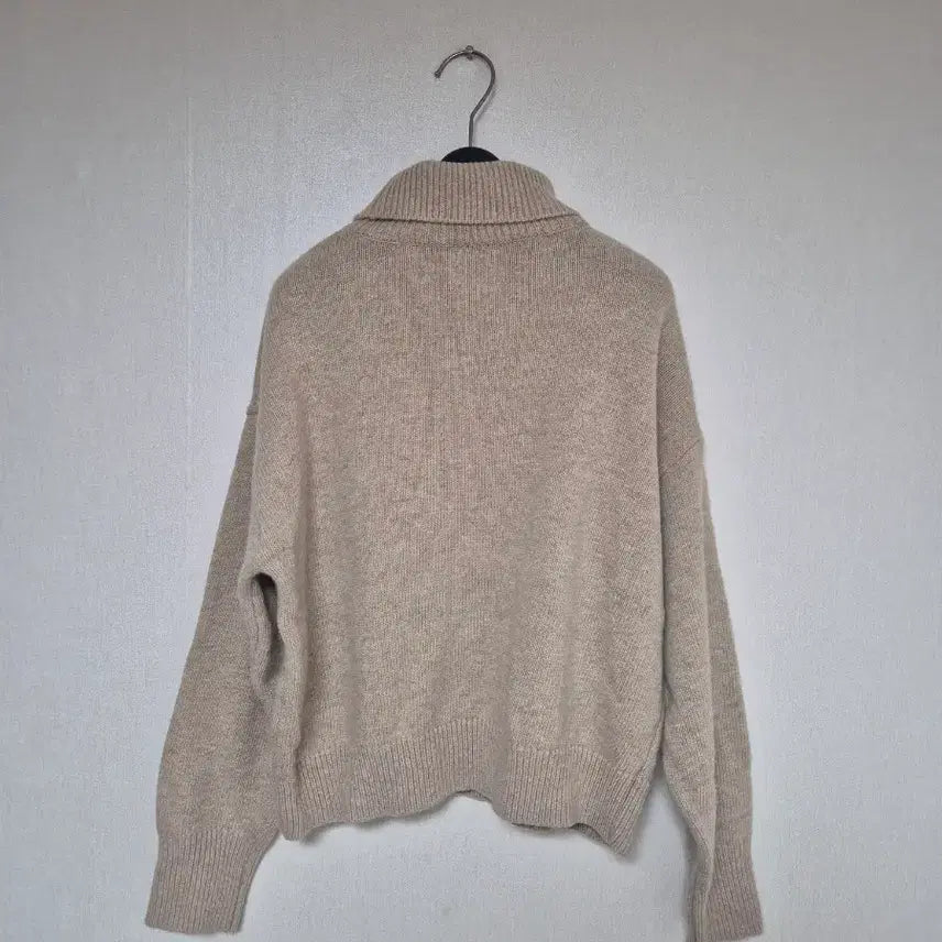 [BUNJANG] Beige Mohair Blend Turtleneck Sweater / 베이지색 터틀넥 모혼방 니트 스웨터