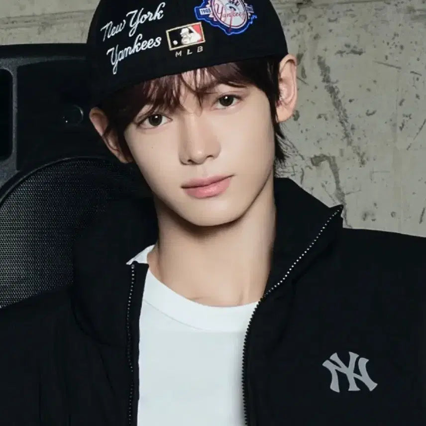 [BUNJANG] Signature Patch Structure Ball Cap NY Black / 시그니처 패치 스트럭쳐 볼캡 NY 블랙