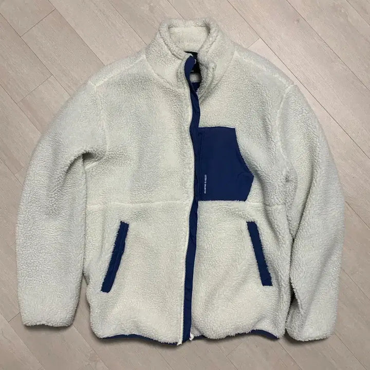 [BUNJANG] White Fleece / 화이트 후리스